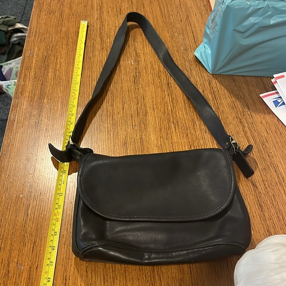 Vintage Coach Fletcher Black Leather Flap Bag - Picture 12 of 14